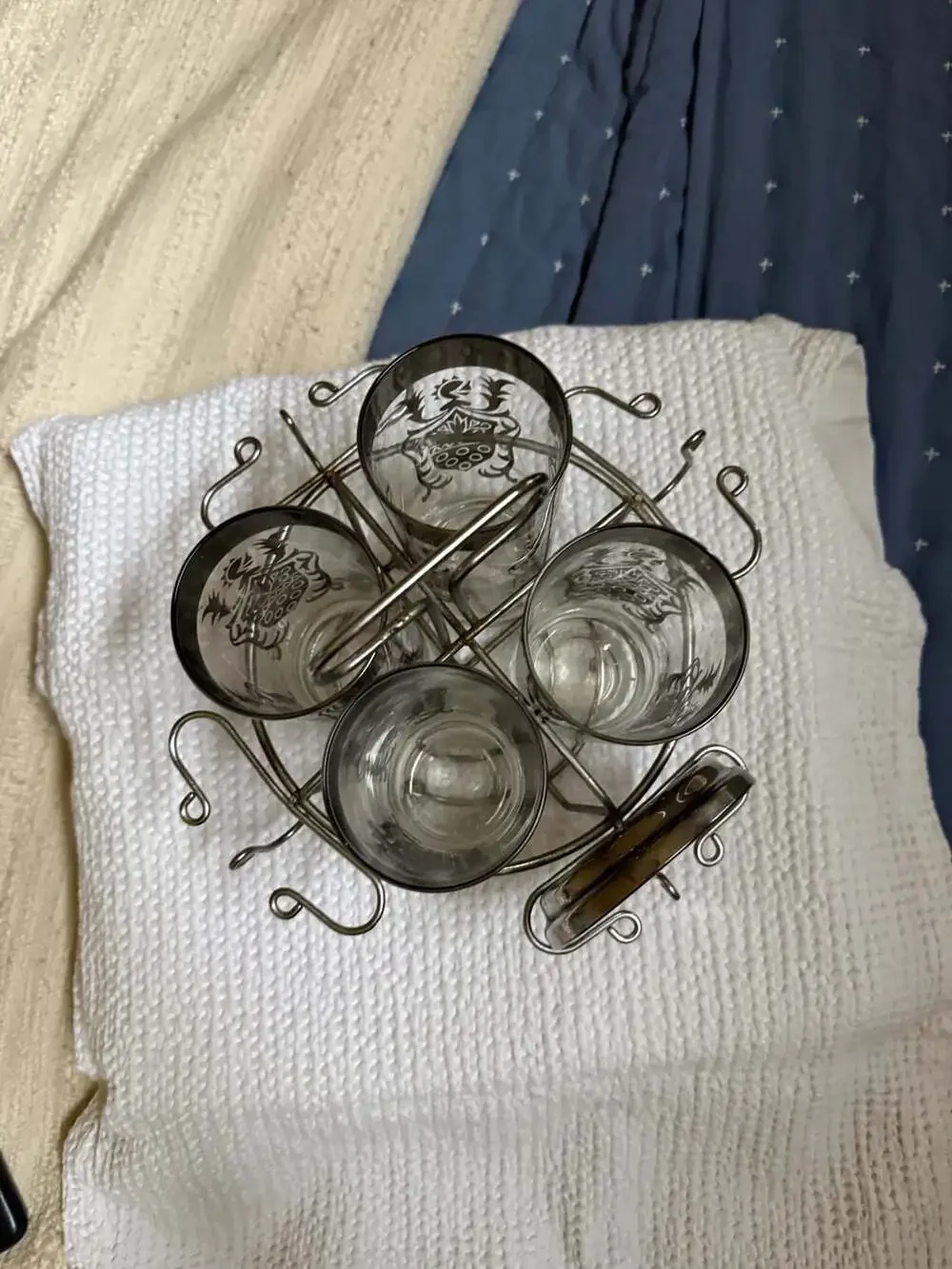 Set of 4 Vtg MCM Barware Silver Knight Crest Highball Glasses by Kimiko w/Caddy